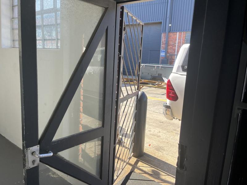To Let commercial Property for Rent in Montague Gardens Western Cape